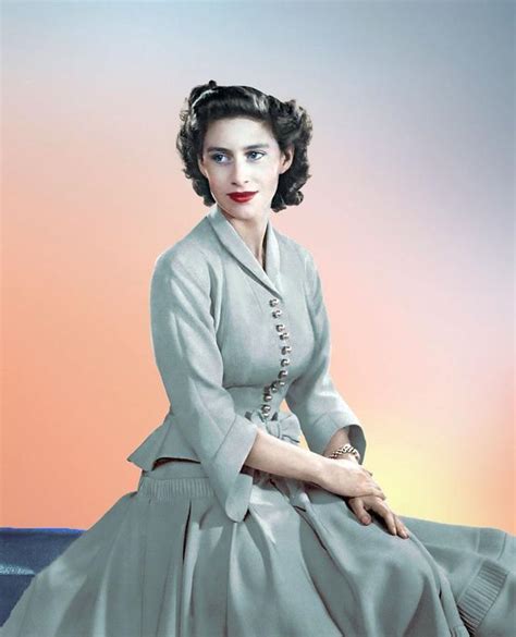 英国女王的妹妹玛格丽特公主，她的10张美照，惊艳了一个世纪|伊丽莎白二世|玛格丽特公主|英国女王_新浪新闻