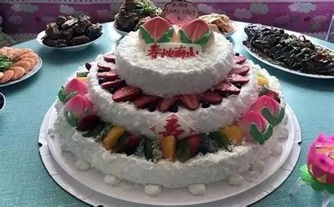 草莓蛋糕名字创意,创意蛋糕_大山谷图库