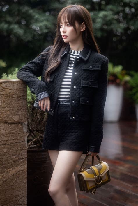 倪美诗图片