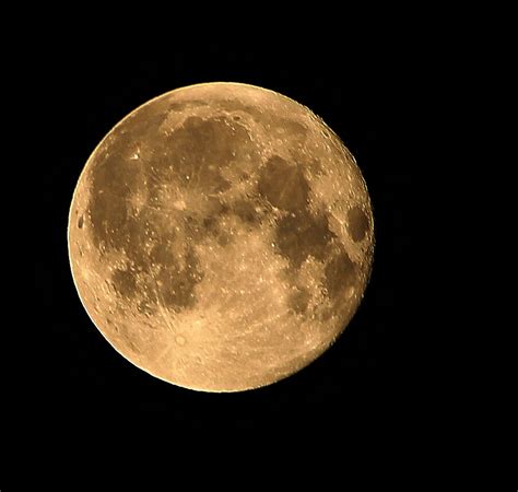 夜晚美丽月光图片-夜晚美丽的月光素材-高清图片-摄影照片-寻图免费打包下载