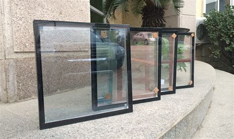 铝合金门窗的中空玻璃为什么会起雾，怎么解决？