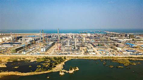海南炼化成中国石化最大芳烃生产基地 - 中国石油石化网