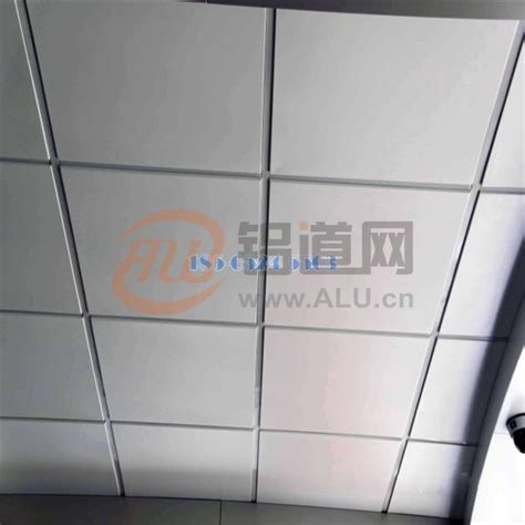 铝扣板跌级吊顶_覆膜铝板-广州凯麦金属建材有限公司