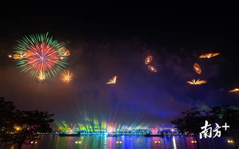 绝美图集：广州深圳珠海46万发焰火点亮夜空_南方网