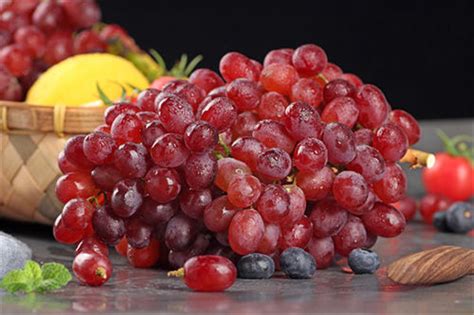 高血压不宜吃6种水果，高血压不宜吃哪些水果 - 鲜淘网