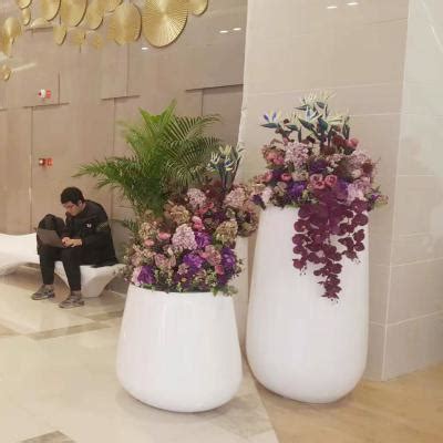 玻璃钢景观花盆组合美化深圳珠宝大厦-依塔斯景观空间