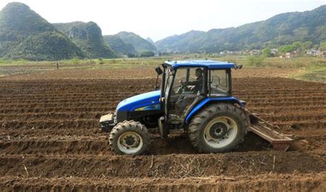 农机助春耕，今年四川主要农作物机械化率将达到63%_四川在线