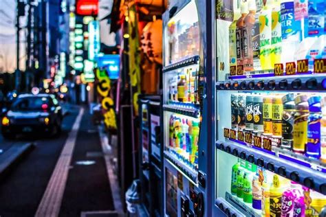 日本的自动贩卖机可不止卖饮料那么简单~|苹果|贩卖机|咖哩_新浪新闻