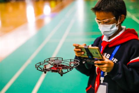 小小无人机承载大大航天梦，上海市青少年无人机大赛拉开战幕