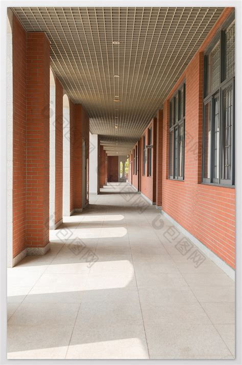 学校教学楼建筑走廊摄影图片图片-包图网