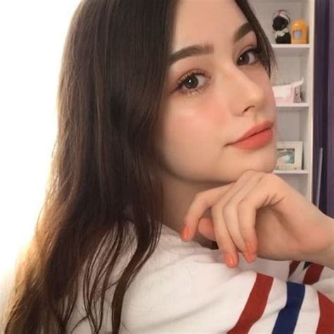 俄罗斯甜美女生头像图文