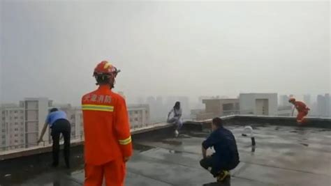 世界网友为中国消防员点赞：向你们致敬(图)(1)_宁波频道_凤凰网