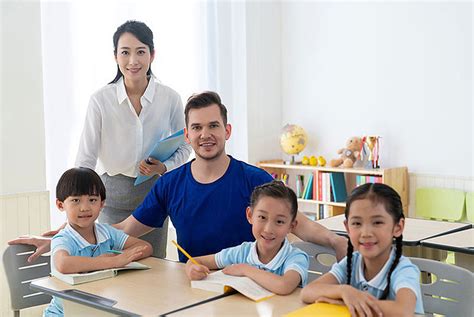 上海 TOP10 少儿英语机构全分析，给孩子选对机构！|外教|英语|师资_新浪新闻