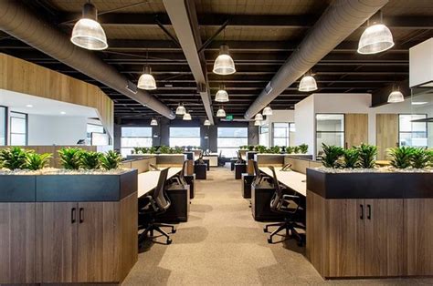 写字楼办公室设计费多少钱一平米（2022年收费参考标准）-办公室装修指南-成都朗煜公装公司
