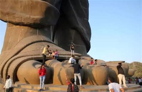 印度建成世界最高雕像 中国技术功不可没