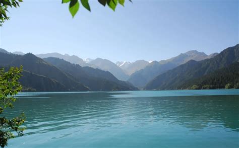 新疆著名自然景点排名前十-新疆游玩攻略必去的地方-新疆的旅游景点有哪些-排行榜123网