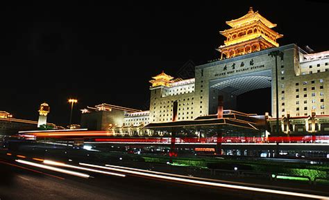 北京南站夜景高清图片下载-正版图片500280082-摄图网