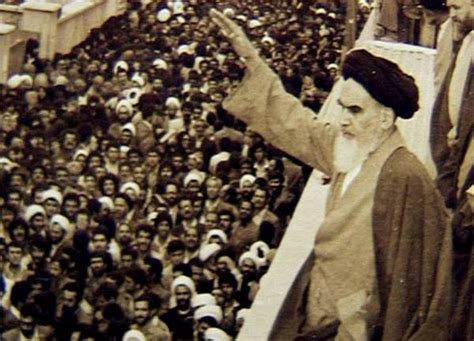 伊朗另类现代化，被伊朗人尊为当代先知的霍梅尼如何成了伊玛目？|伊玛目|什叶派|伊朗_新浪新闻