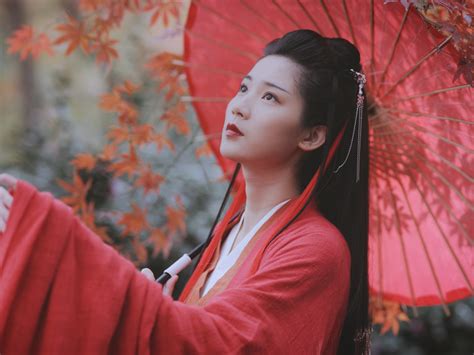 如梦如幻的古风头像女生