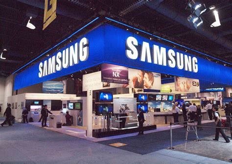 Samsung 三星专卖店设计 – 米尚丽零售设计网 MISUNLY- 美好品牌店铺空间发现者