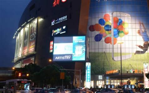 上海户外广告如何投放？为您提供白玉兰广场灯光秀广告价格折扣 - 知乎