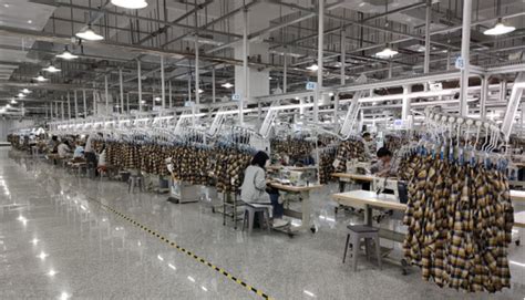 制衣生产车间-杭州金迈嘉纺织品有限公司