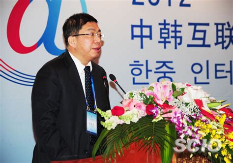 中国电信总经理杨小伟：下一步建设五个全球的流量转接中心_手机新浪网