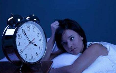 凌晨3、4点总自然醒？提醒：睡前这样运动一下，轻松入睡告别失眠 - 知乎