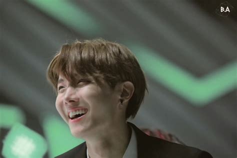 runbts郑号锡头像图片