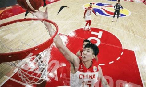 中国男篮亚预赛全胜收官日本网友：中国队简直开挂了_东方体育