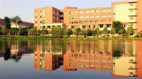 武汉纺织大学--迎新网