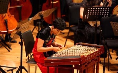 扬琴——与钢琴同宗同源的中国民族乐器_行业新闻_中音在线