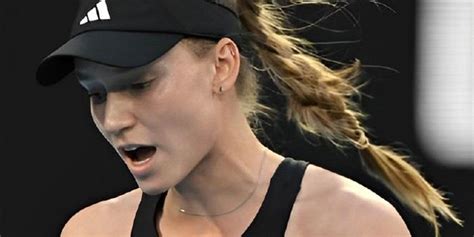 莱巴金娜2-0阿扎 再赢大满贯冠军进澳网女单决赛_手机新浪网