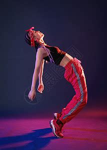 步街舞妆容甜美女生头像
