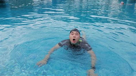 速度快的游泳技巧 学会游泳技巧提高游泳速度_知秀网