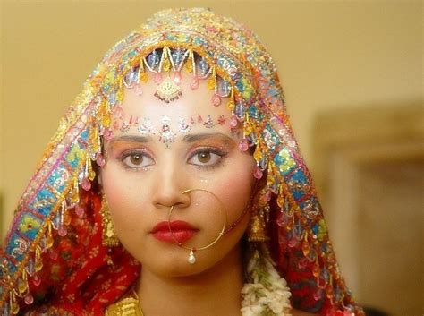 童婚租婚群婚 印度各种奇异婚俗_手机新浪网