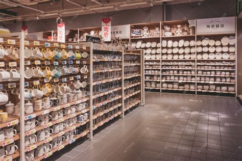超市购物商品货架展架摄影图配图高清摄影大图-千库网
