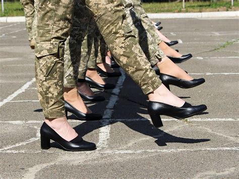 媒体：某些职业的乌克兰女性从10月起将不得不进行兵役登记 - 2022年7月13日, 俄罗斯卫星通讯社