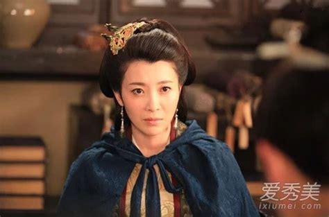 《琅琊榜》：长公主穿夜行衣拜访梅长苏，为什么会找梅长苏帮忙？_腾讯视频