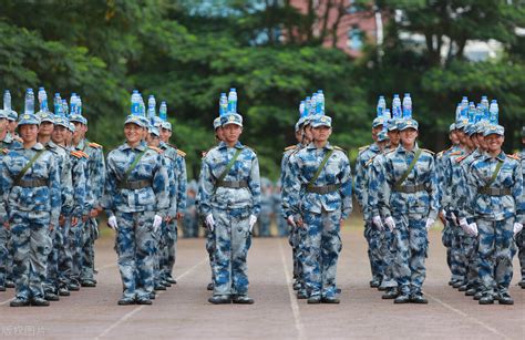 三营二连（新传）】周楠 文/图： 军姿，就是军人的姿态-宁夏大学新闻网