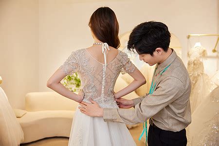 设计婚纱的设计师形象高清图片下载-正版图片502354270-摄图网