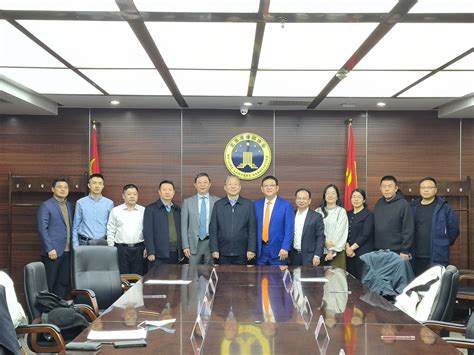 青岛市律师协会到访北京市律师协会并座谈交流
