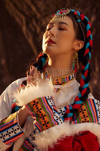 美丽的藏族女性高清图片下载-正版图片507708420-摄图网