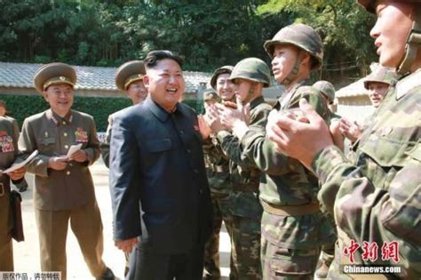 金正恩指导朝鲜艺术演出 演出表现朝鲜军队忠诚|金正恩|朝鲜人民军_新浪新闻