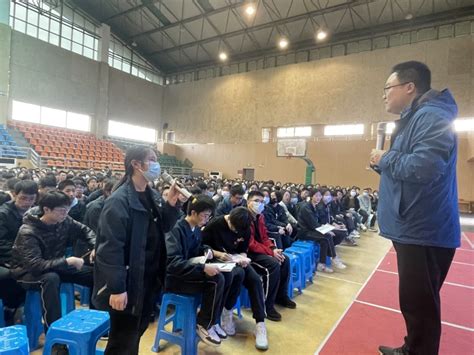 校际合作谋发展 凝心聚力促提升——湖州二中赴江苏省海门中学考察交流