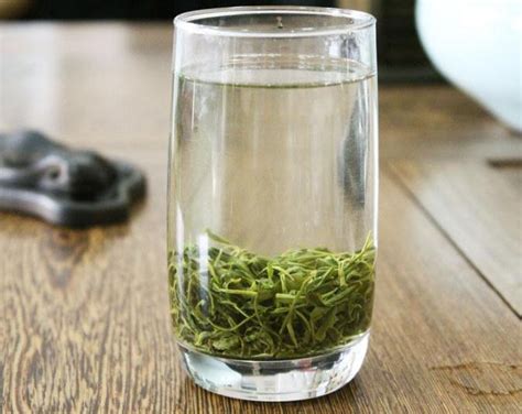 爱喝绿茶的你，知道好的、坏的绿茶，味道有啥不同吗？|绿茶|茶汤|儿茶素_新浪新闻