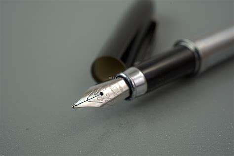 钢笔笔头的细节高清图片下载-正版图片600260246-摄图网
