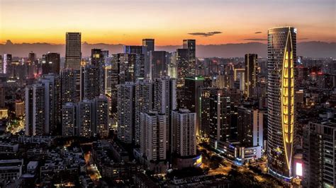 专题-2020中国“最网红”城市图谱 | CBNData