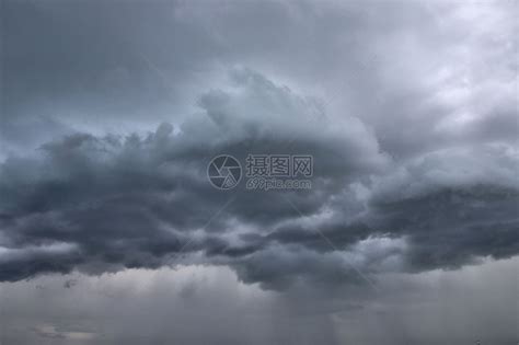 乌云密布的多云天空的图片高清图片下载-正版图片504876378-摄图网