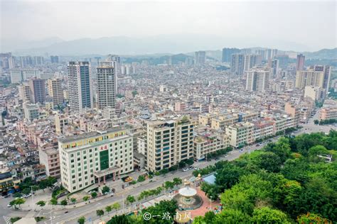 广西一“养老县城”，生活节奏慢物价低，交通便利距桂林很近
